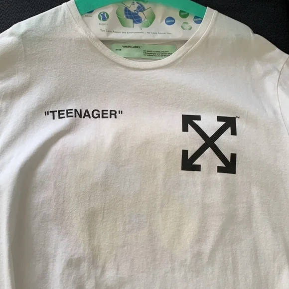 Off white Tee Shirt - Picture 3 of 7